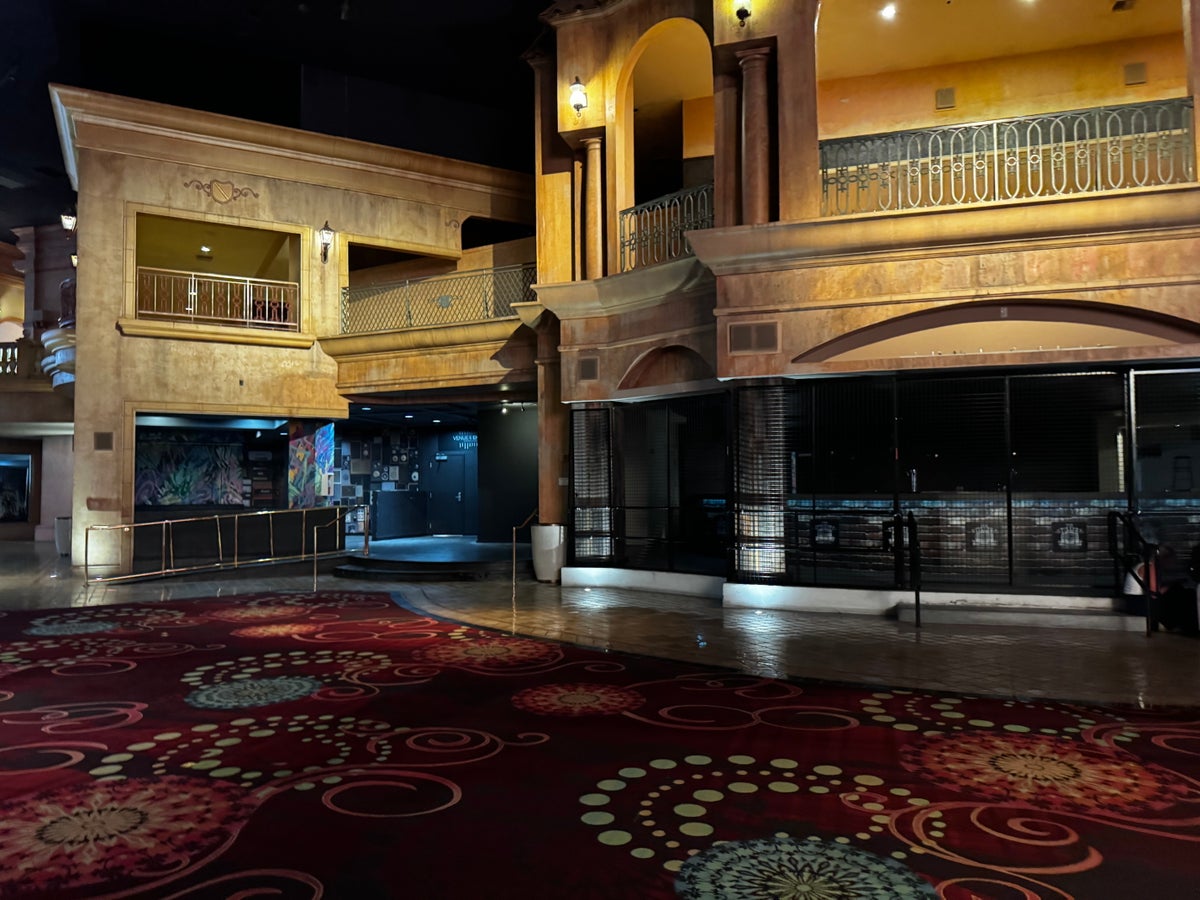 Rio Hotel Casino Destination Hyatt closed shops