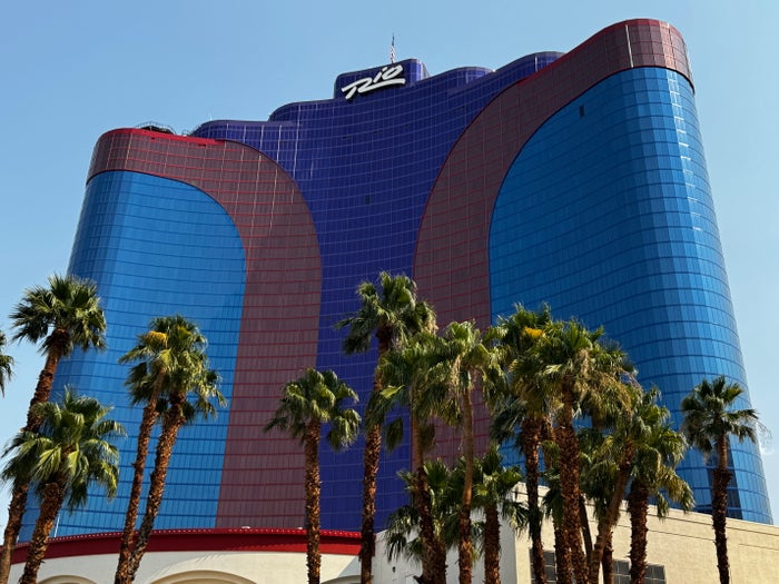 Pros and Cons of Staying at the Rio Hotel & Casino in Las Vegas as a Hyatt Globalist [Review]