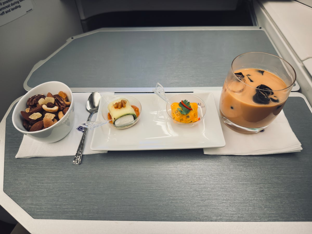 Thai Airways Royal Silk a350 900 business class amuse bouche