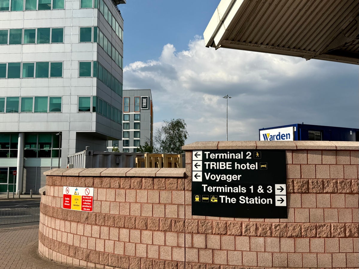 Tribe Hotel Manchester Airport directions