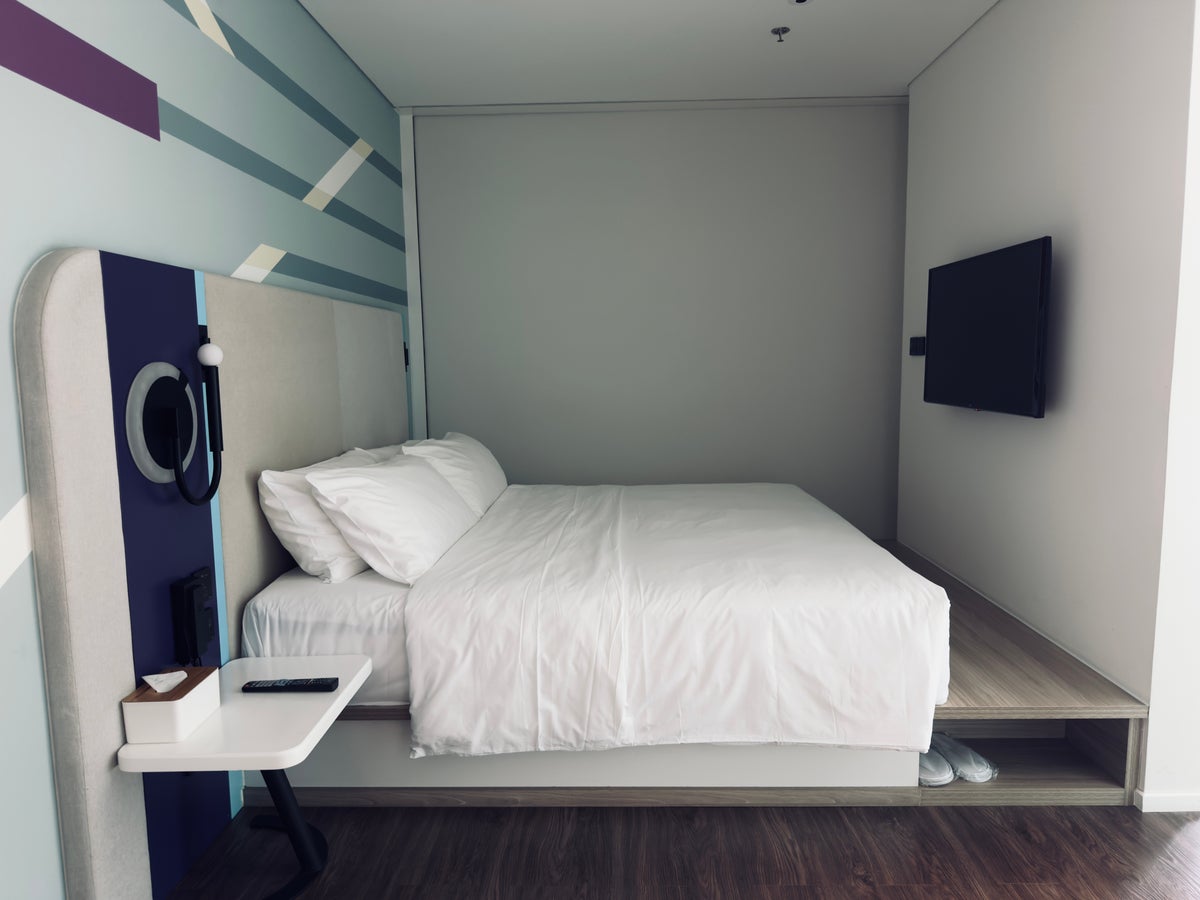 Tru by Hilton Hanoi Station bed