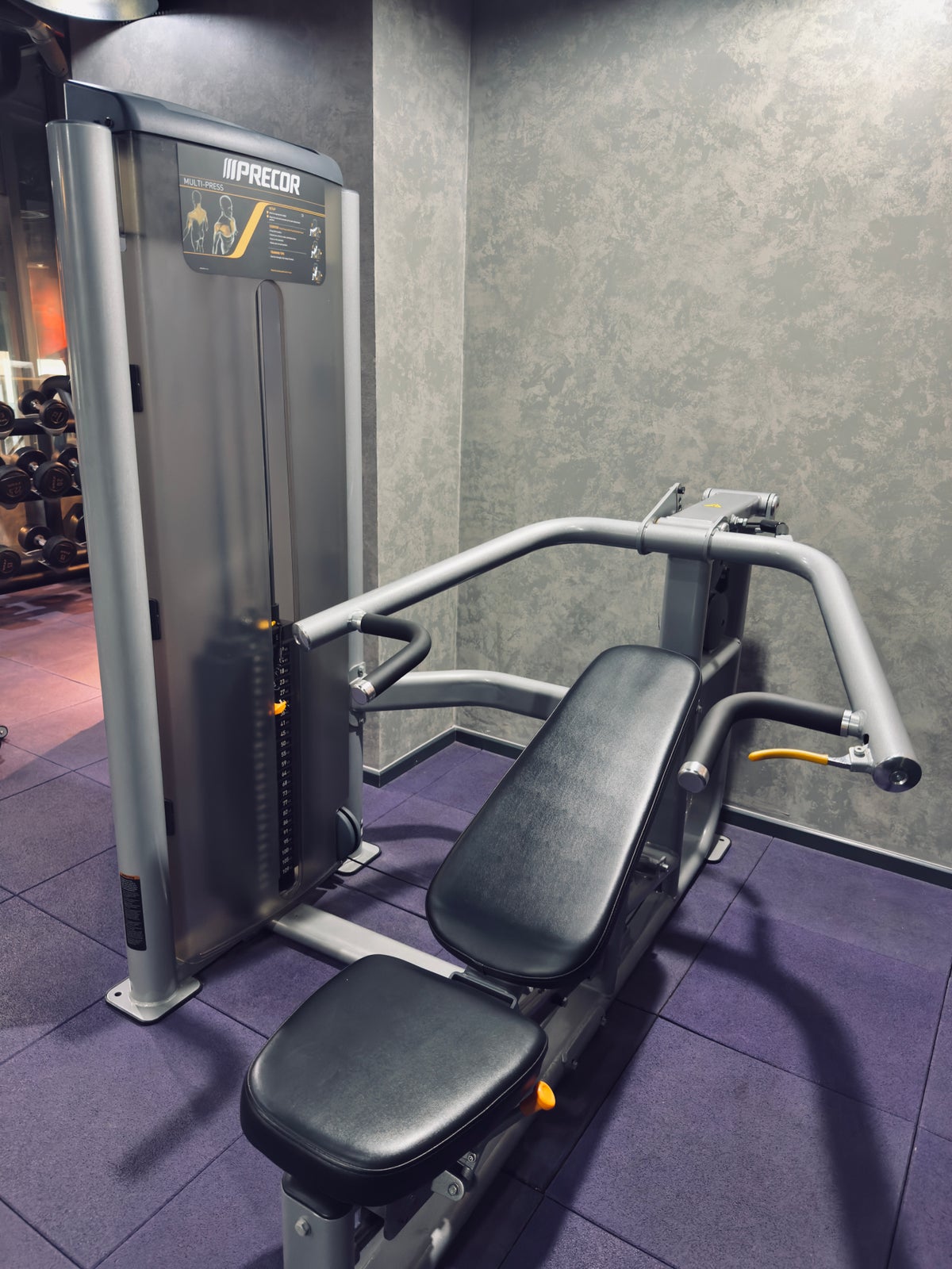 Tru by Hilton Hanoi Station fitness center multipress