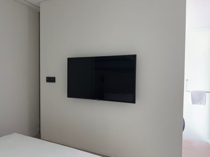 Tru by Hilton Hanoi Station television
