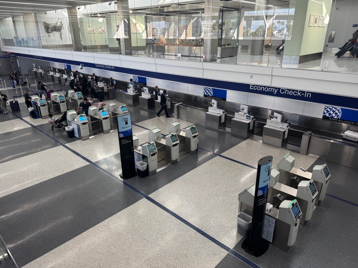 United Airlines check in Terminal 7 LAX overhead view