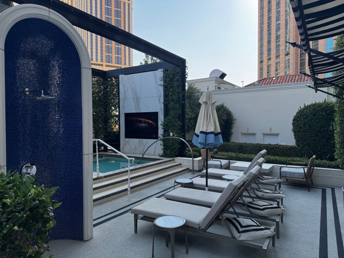 Venetian Las Vegas cabana private jacuzzi Venetian Las Vegas cabana private jacuzzi