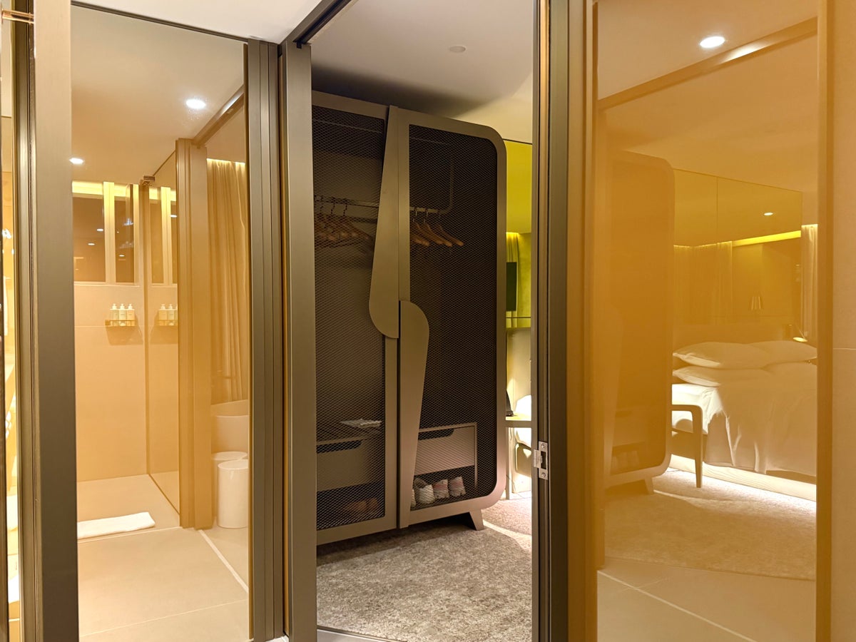 W Sao Paulo bathroom door reflections 