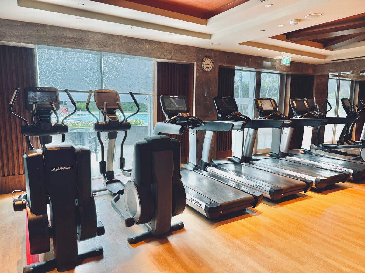 Aloft Hotel Bursa fitness center cardio