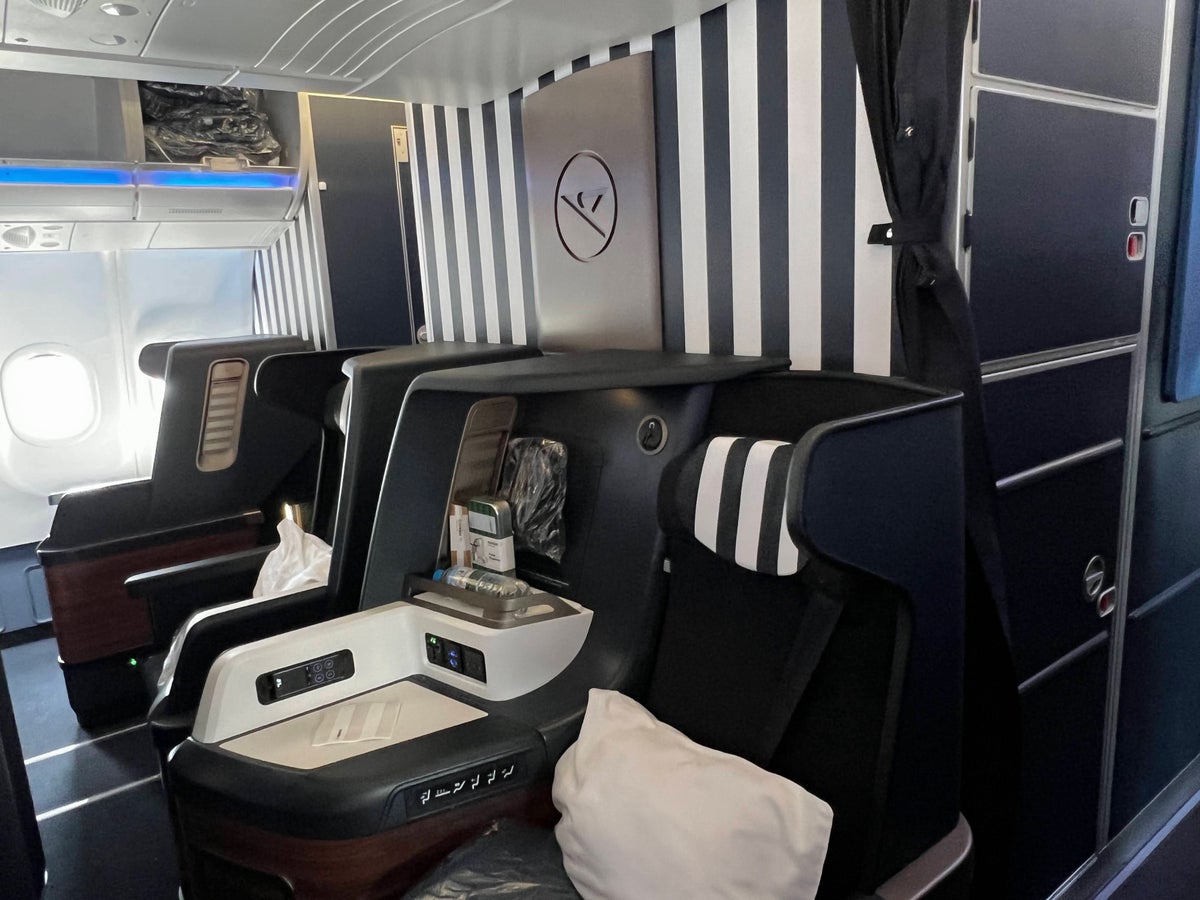 Condor Airlines business class