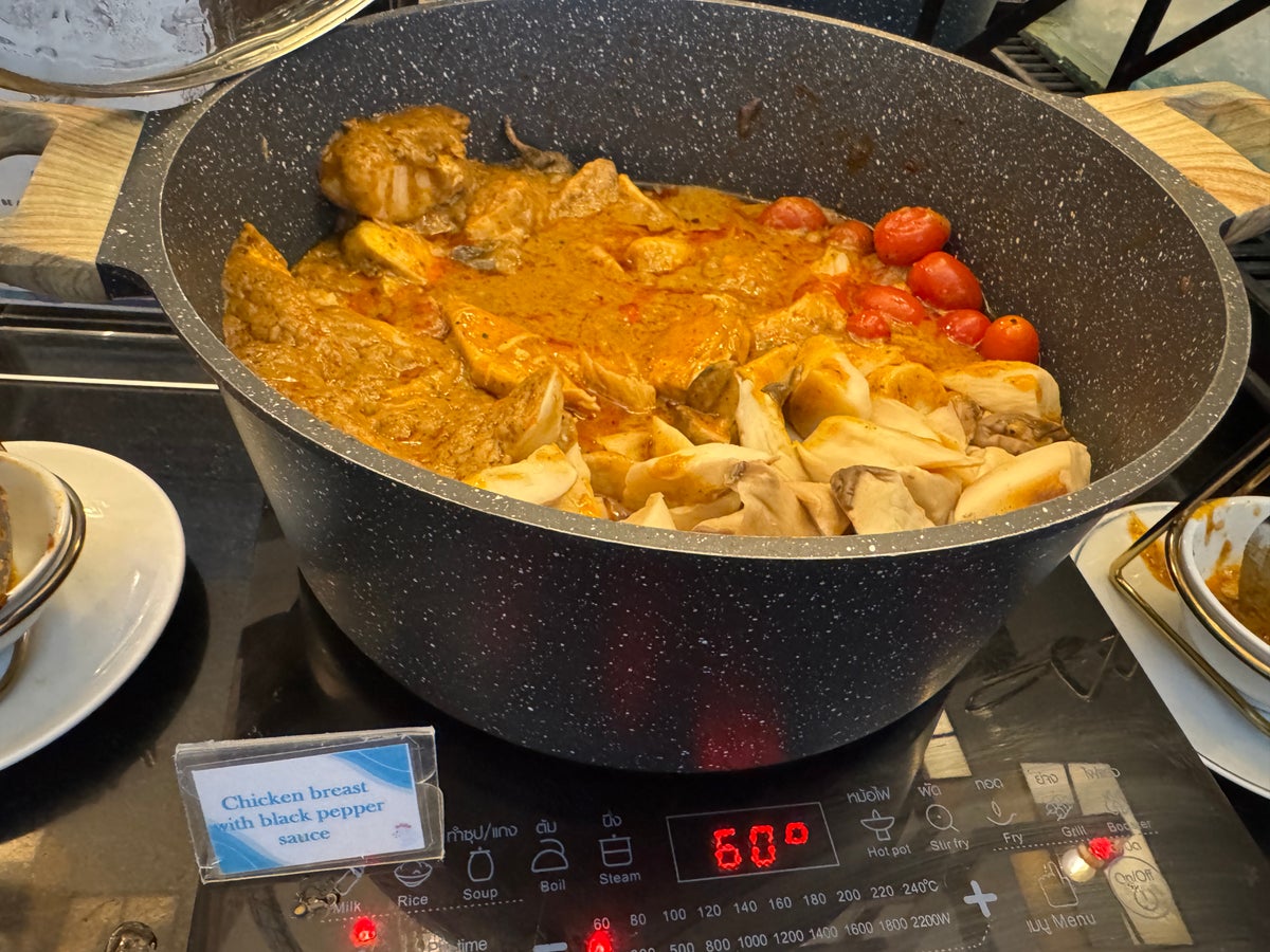 Coral Executive Lounge HKT chicken