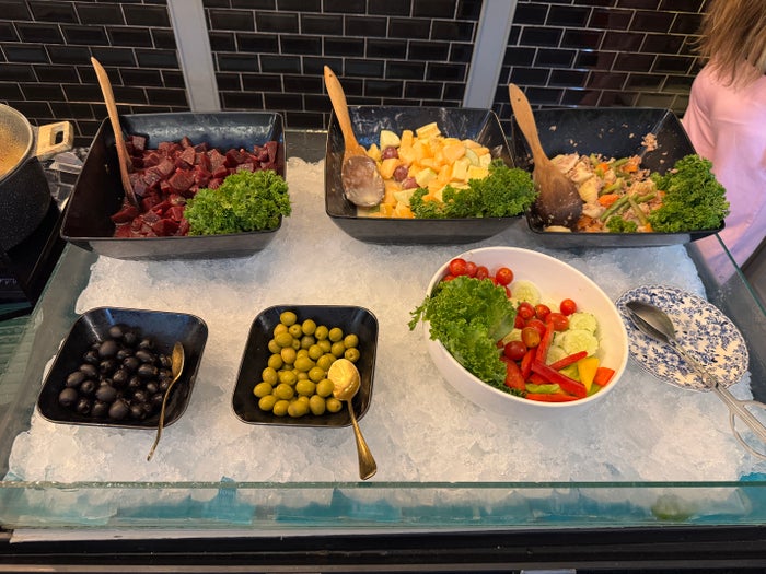 Coral Executive Lounge HKT salad Coral Executive Lounge HKT salad