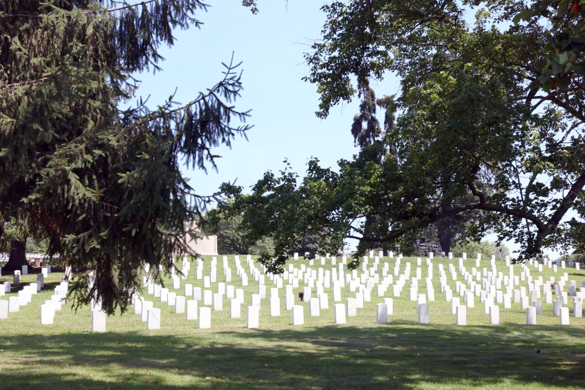 Gettysburg National Cemetery gravestones