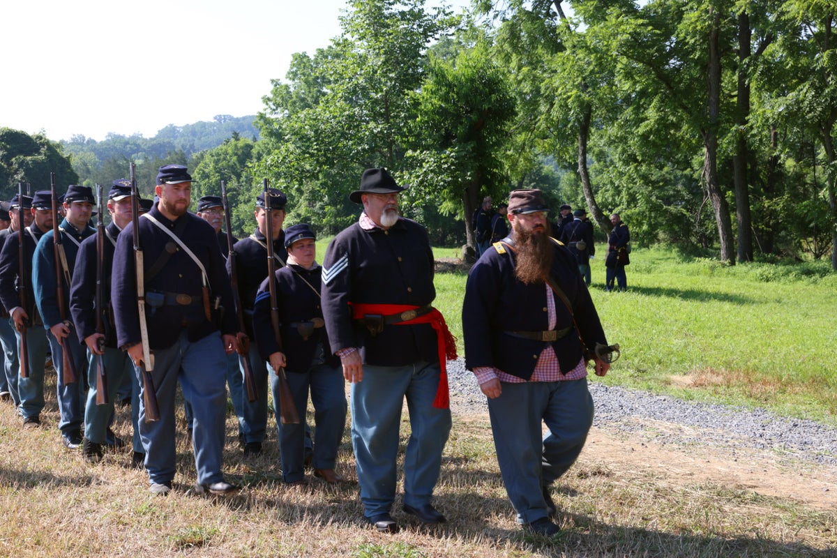 Gettysburg reenactment infantry march
