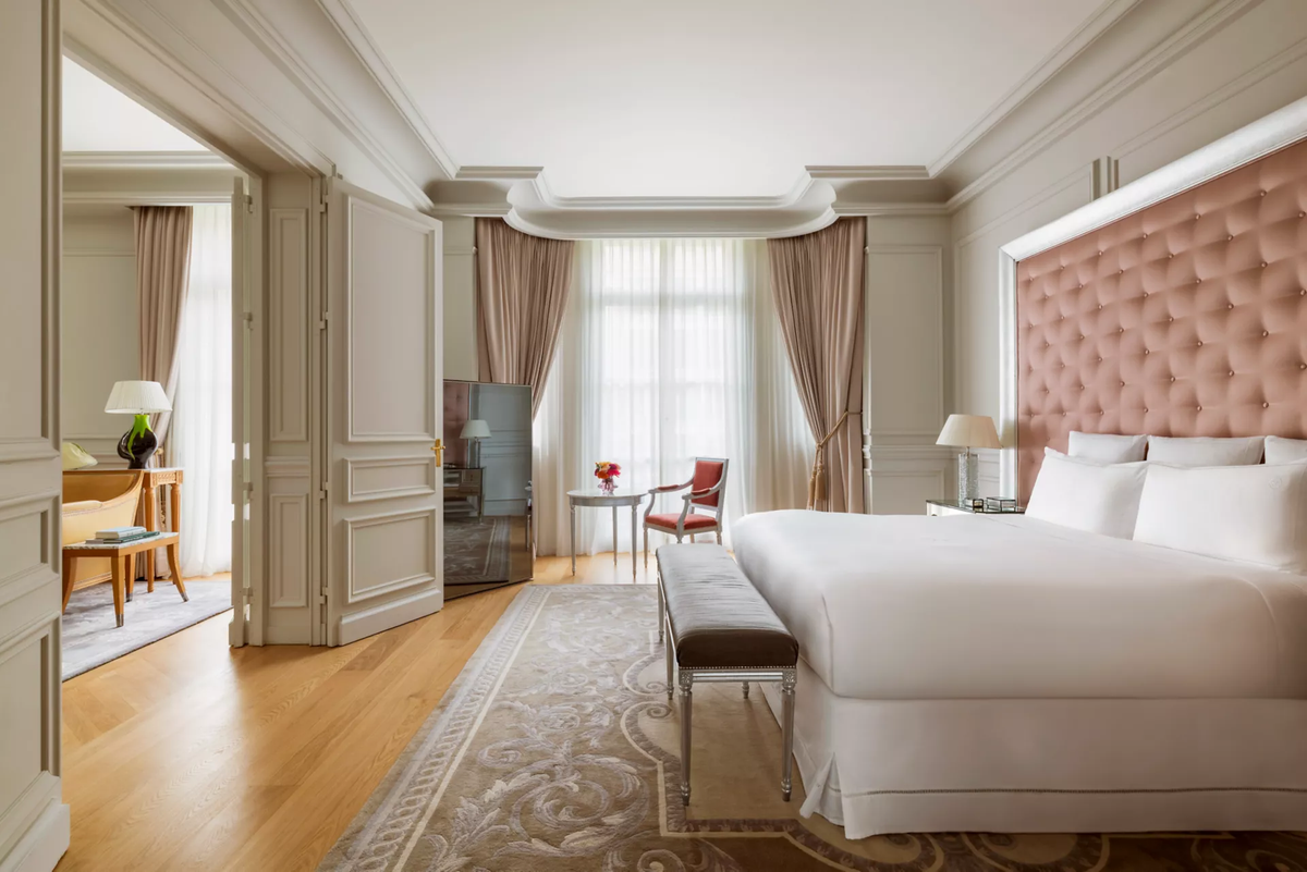 Hotel Le Royal Monceau Raffles Paris