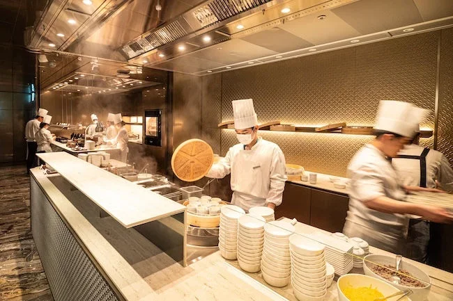 Korean Air Lounge chef