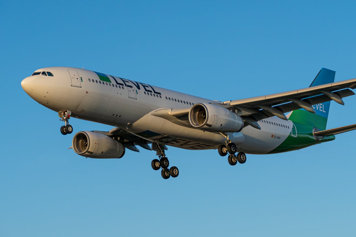 LEVEL aircraft
