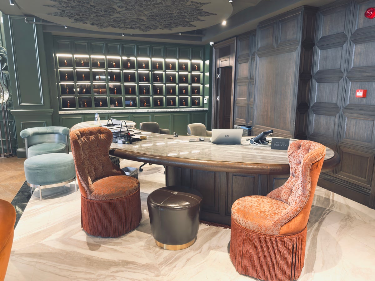 Orient Occident Hotel Istanbul check in desk