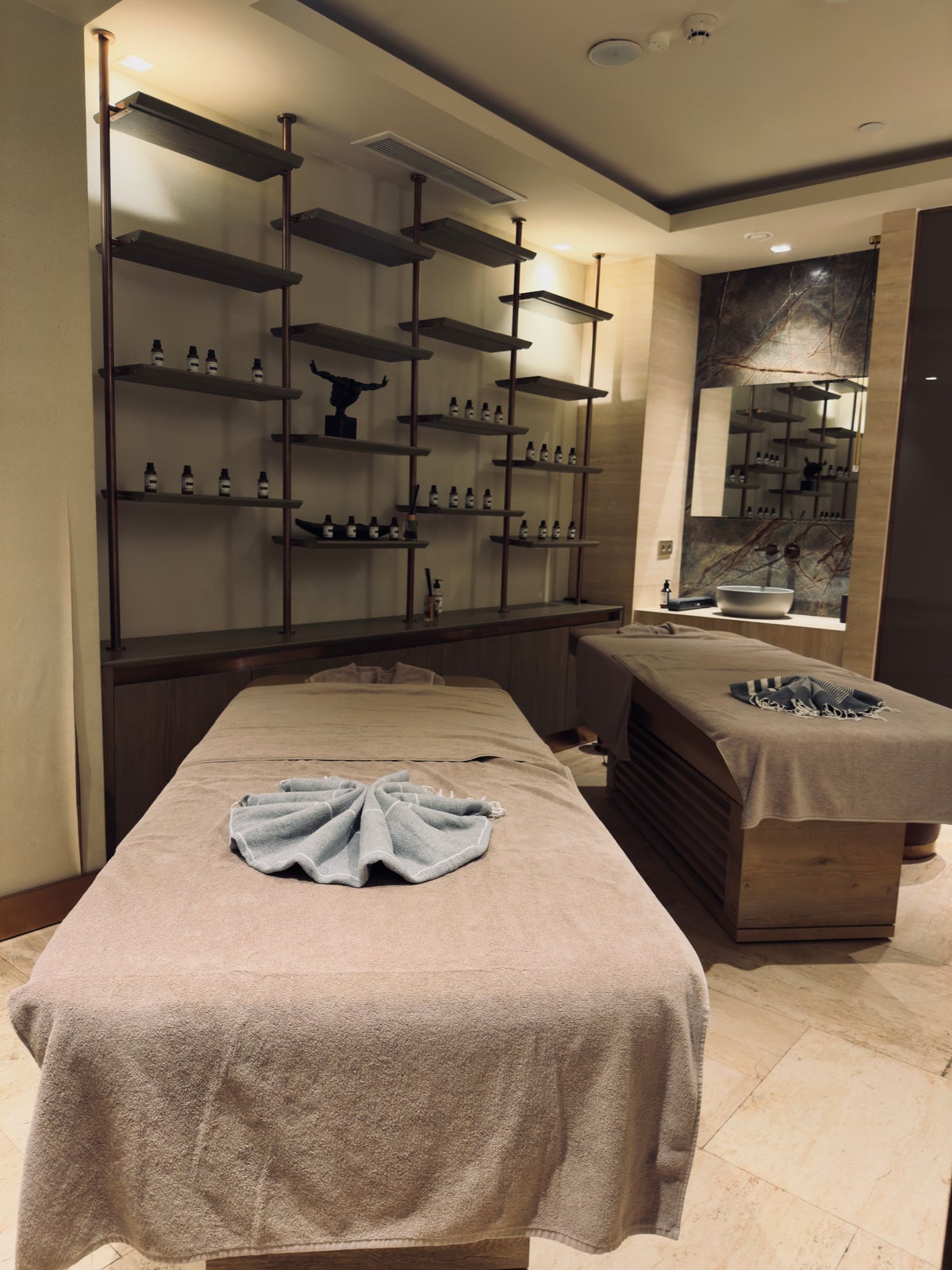 Orient Occident Hotel Istanbul spa treatment room