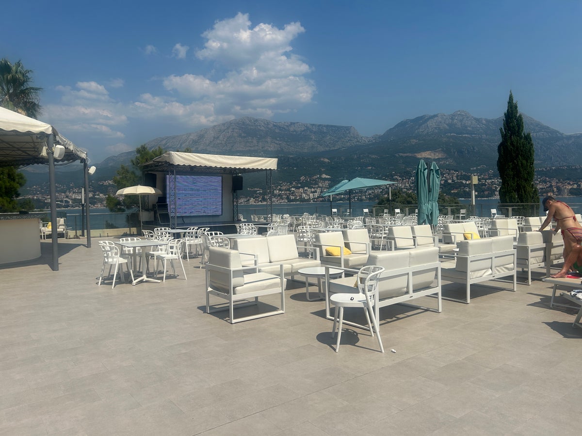 Pool Bar and stage