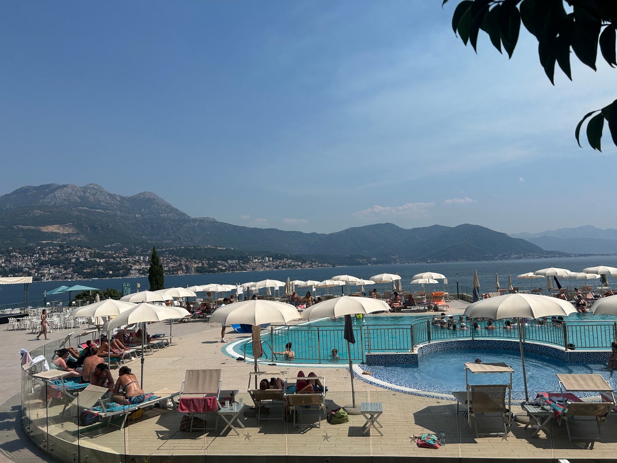 Pool and kiddie pool Iberostar Waves Herceg Novi