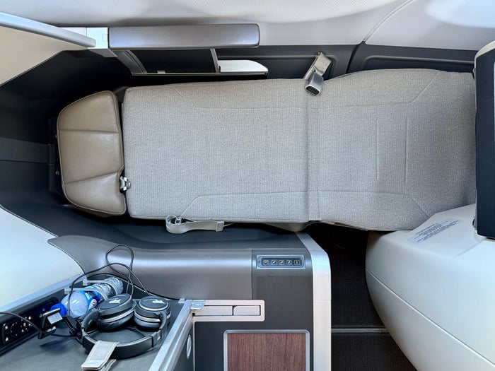 TAP Air Portugal business class lie flat seat TAP Air Portugal business class lie flat seat