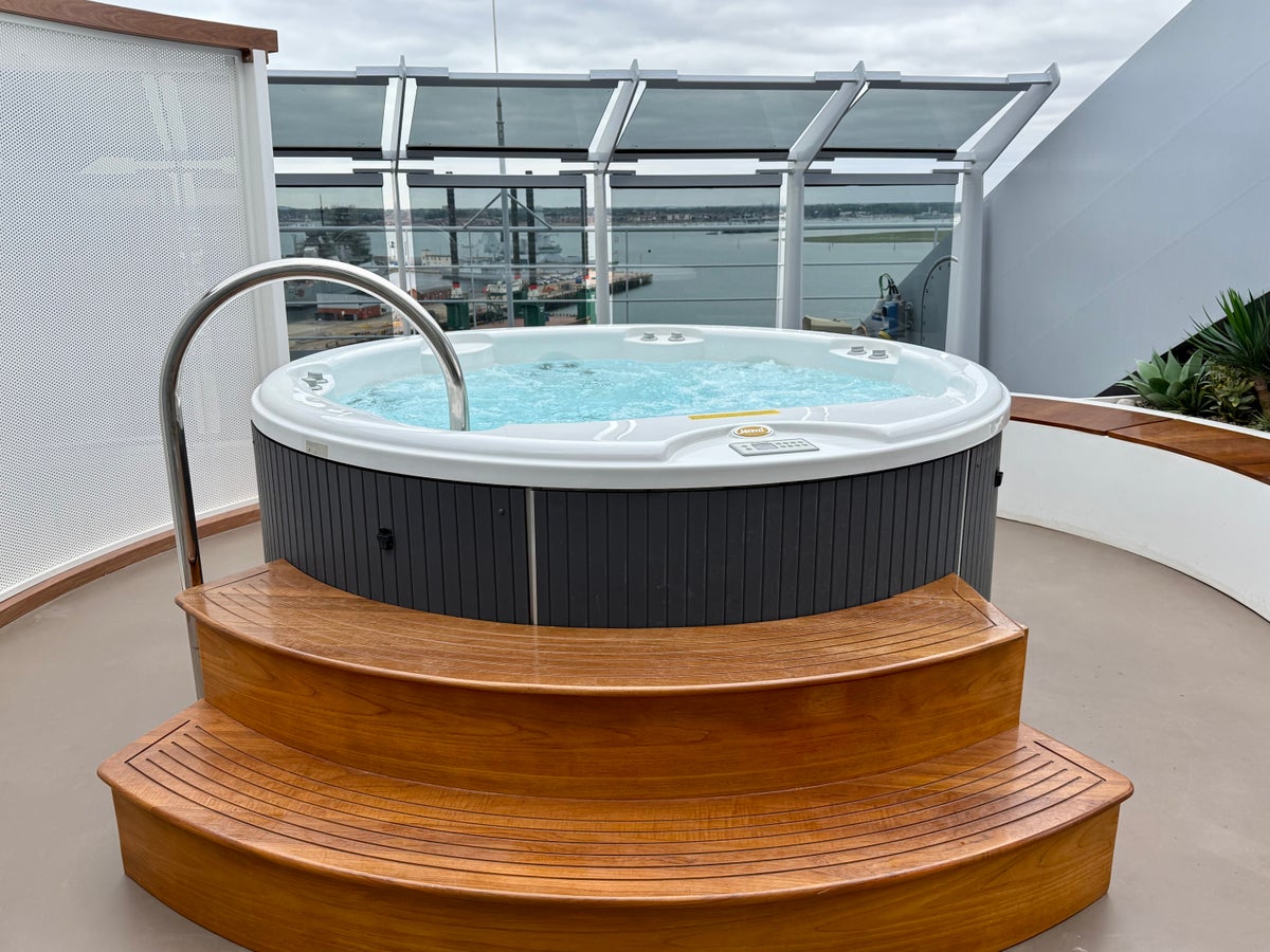 Virgin Voyages Brilliant Lady Massive Suite hot tub