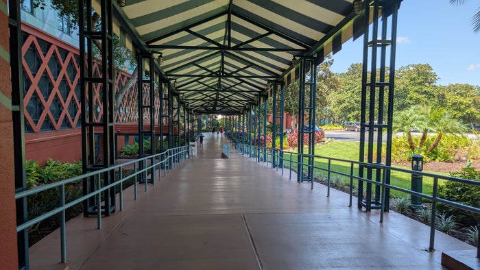 Walt Disney World Dolphin amenities bus transportation walkway Walt Disney World Dolphin amenities bus transportation walkway