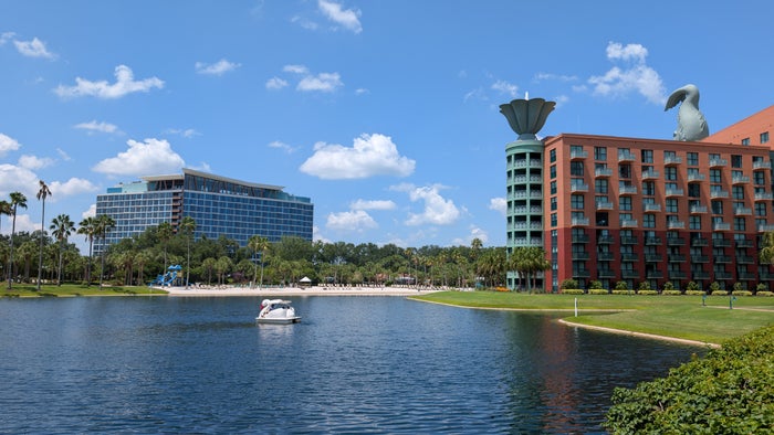 Walt Disney World Dolphin lake Walt Disney World Dolphin lake