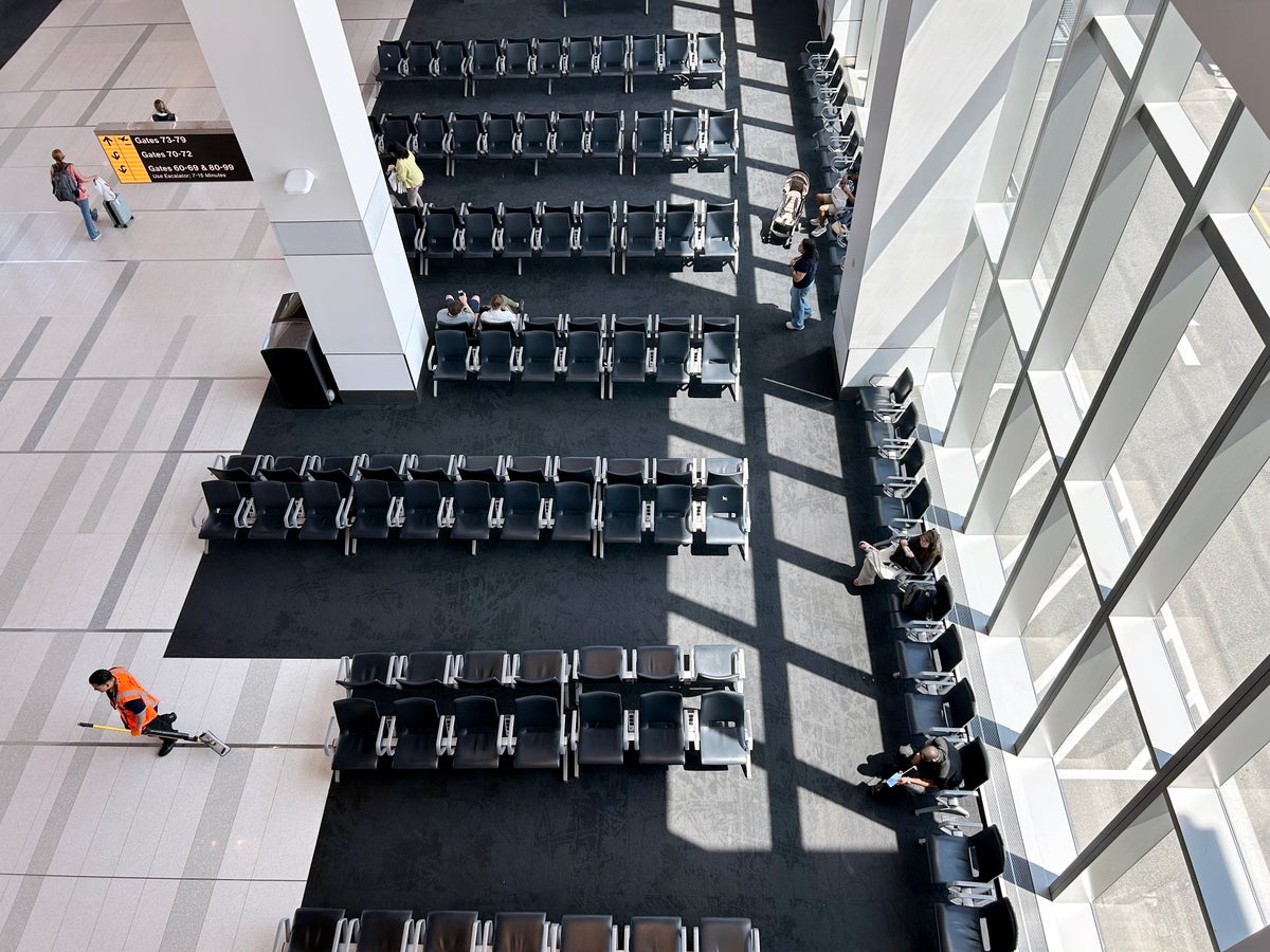 airport seatingLGA Terminal C