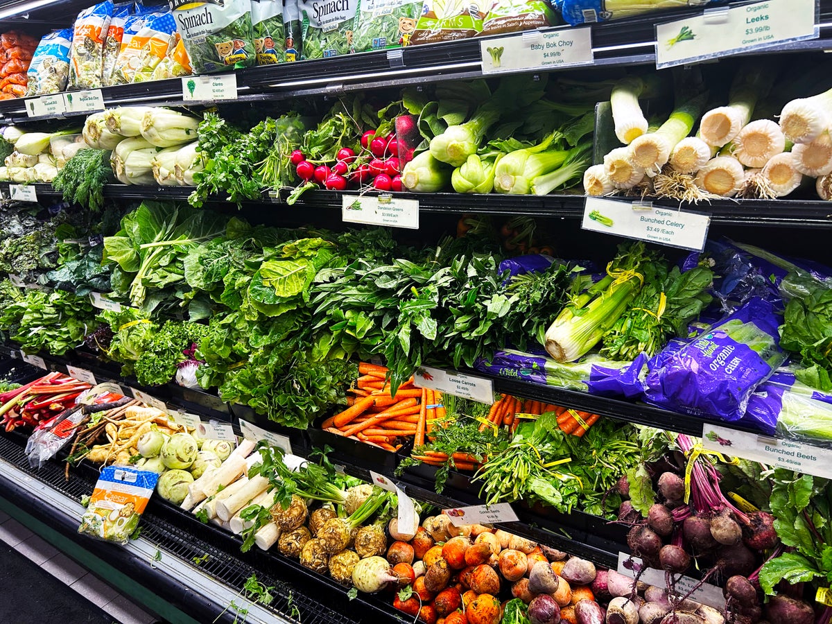 groceries supermarket greens 3 4s