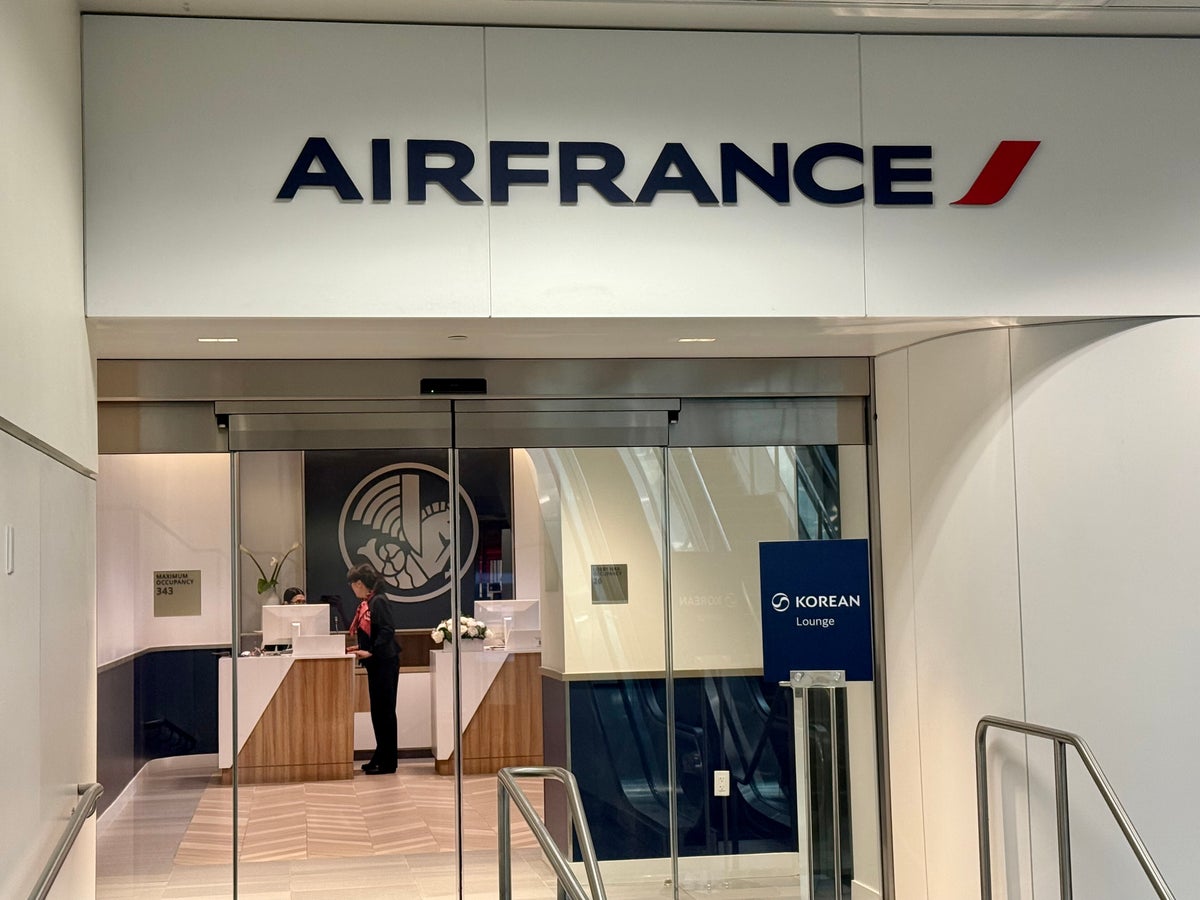 New Air France Lounge With an Outdoor Terrace Coming to Miami Airport
