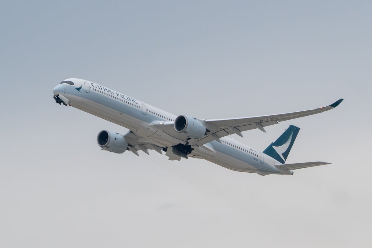 Cathay Pacific a350 1000 take off from ORD