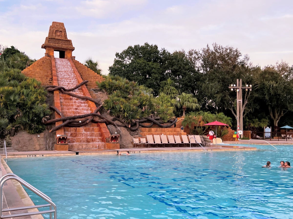Disneys Coronado Springs Resort pool