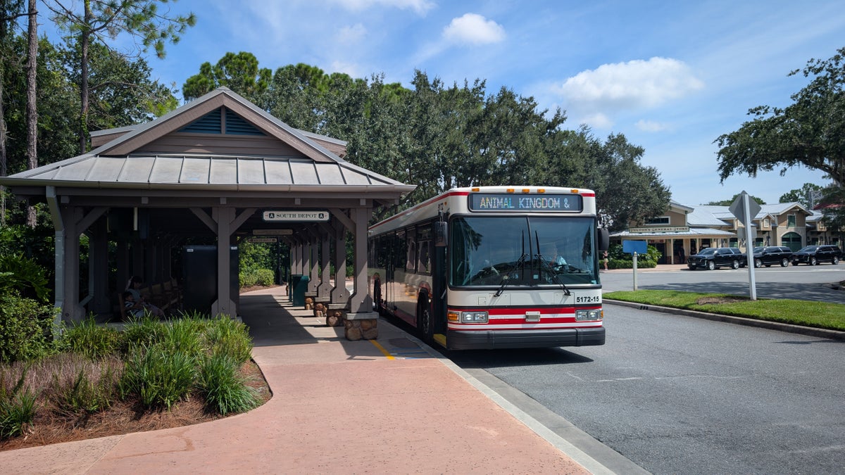 Disney's Port Orleans Resort Riverside amenities bus transportation