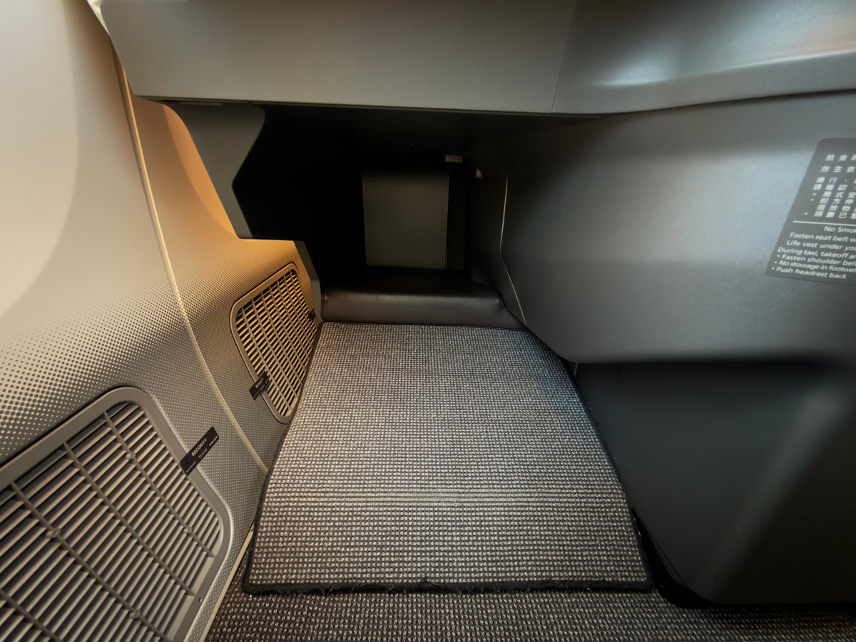 EVA Air Royal Laurel seat ottoman