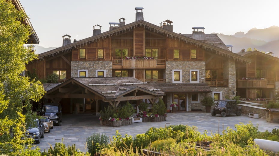 Four Seasons Megeve Exterior