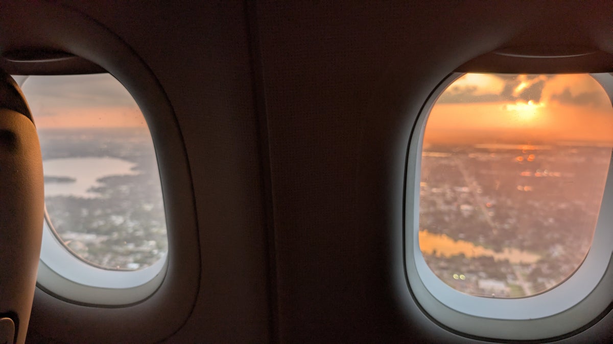 Frontier Airlines A321neo UpFront Plus double windows