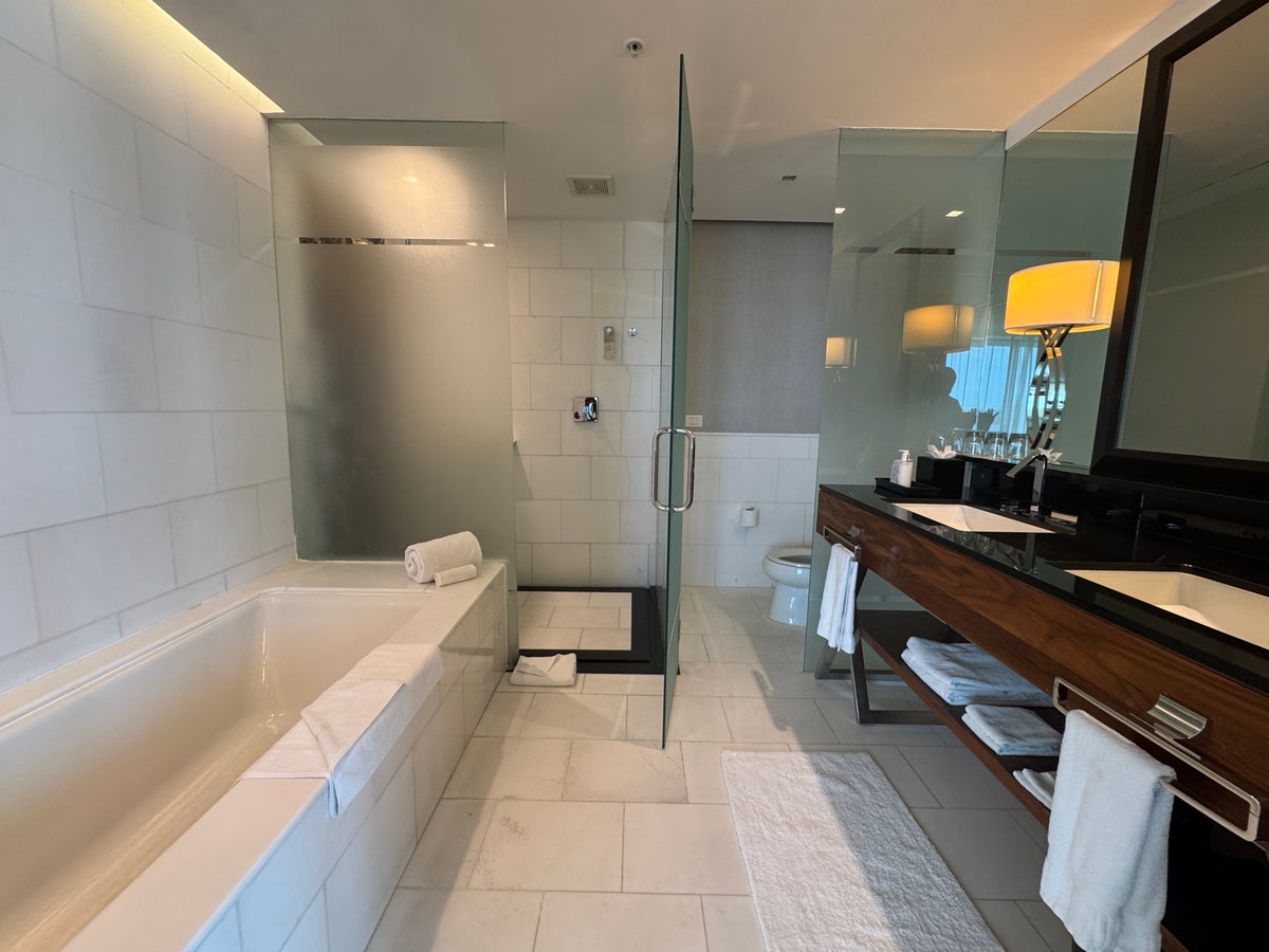 JW Marriott Santo Domingo bathroom