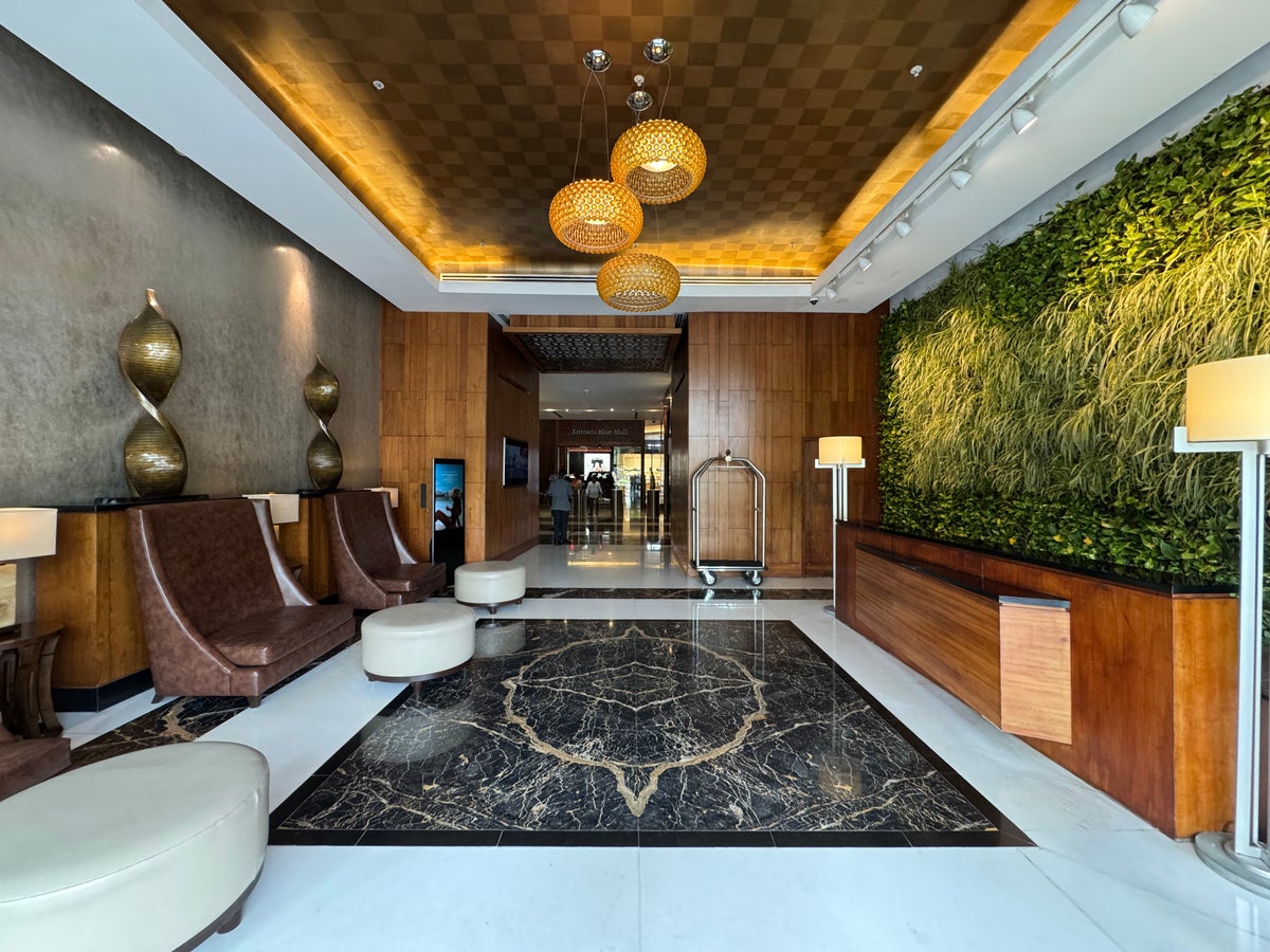 JW Marriott Santo Domingo entrance ground floor 1