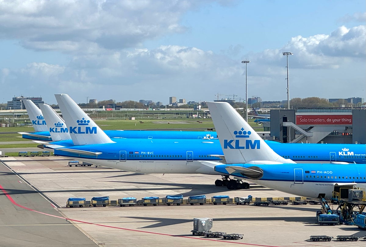 KLM To Add Seats to Planes Without Reducing Passenger Comfort