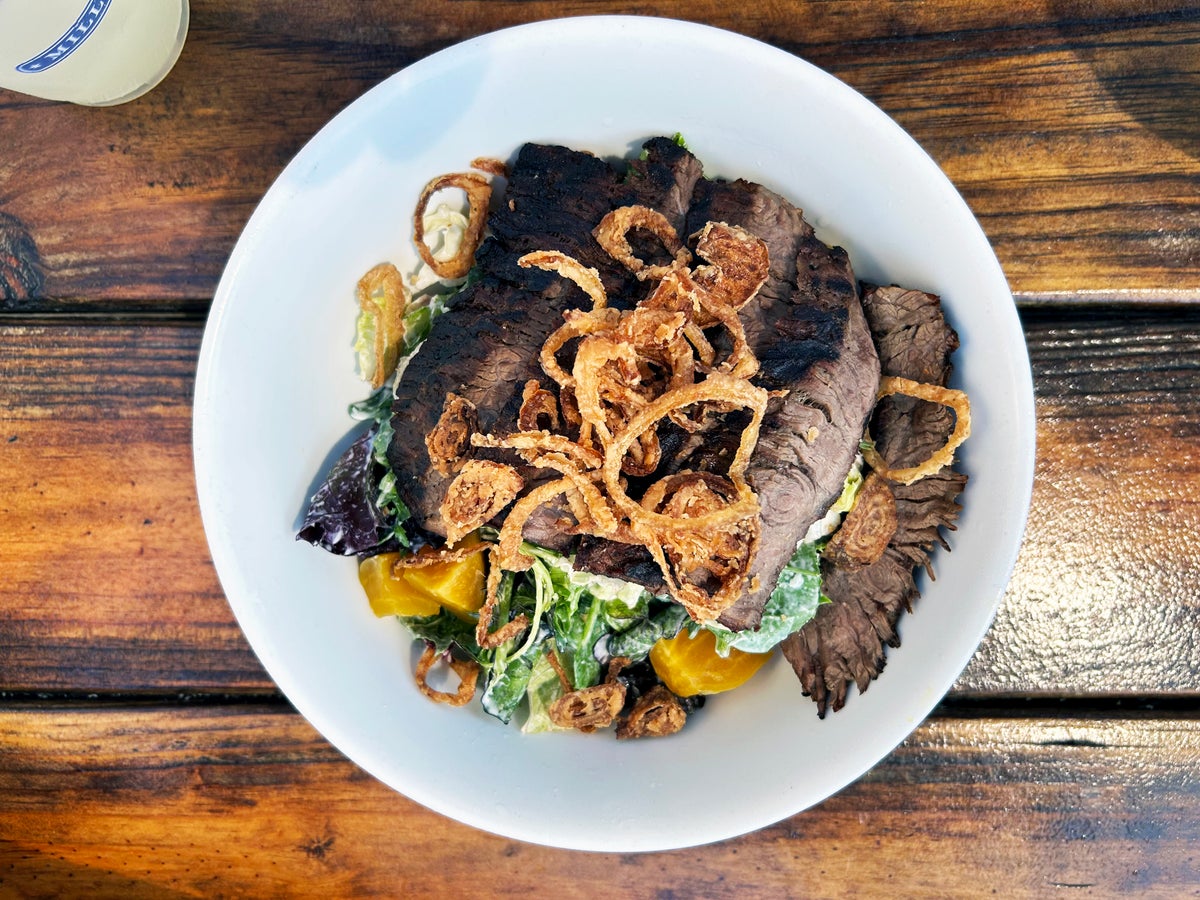 Nantucket Millies steak salad dining