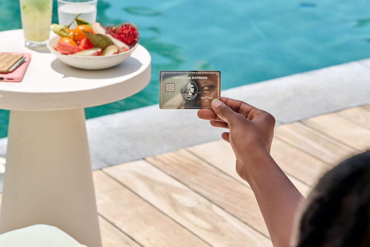 Amex Platinum Card Hero Mirror Image