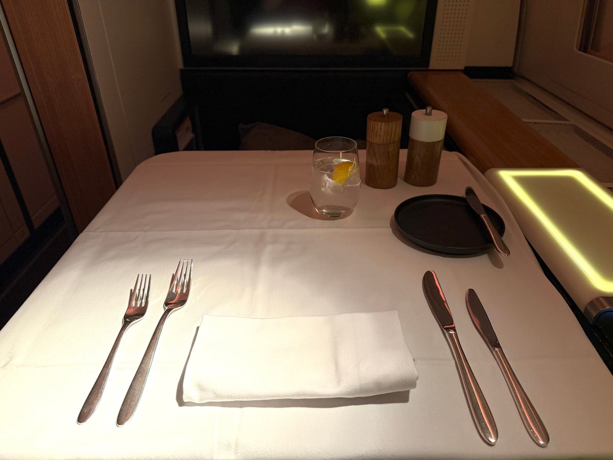 SWISS Senses new plates