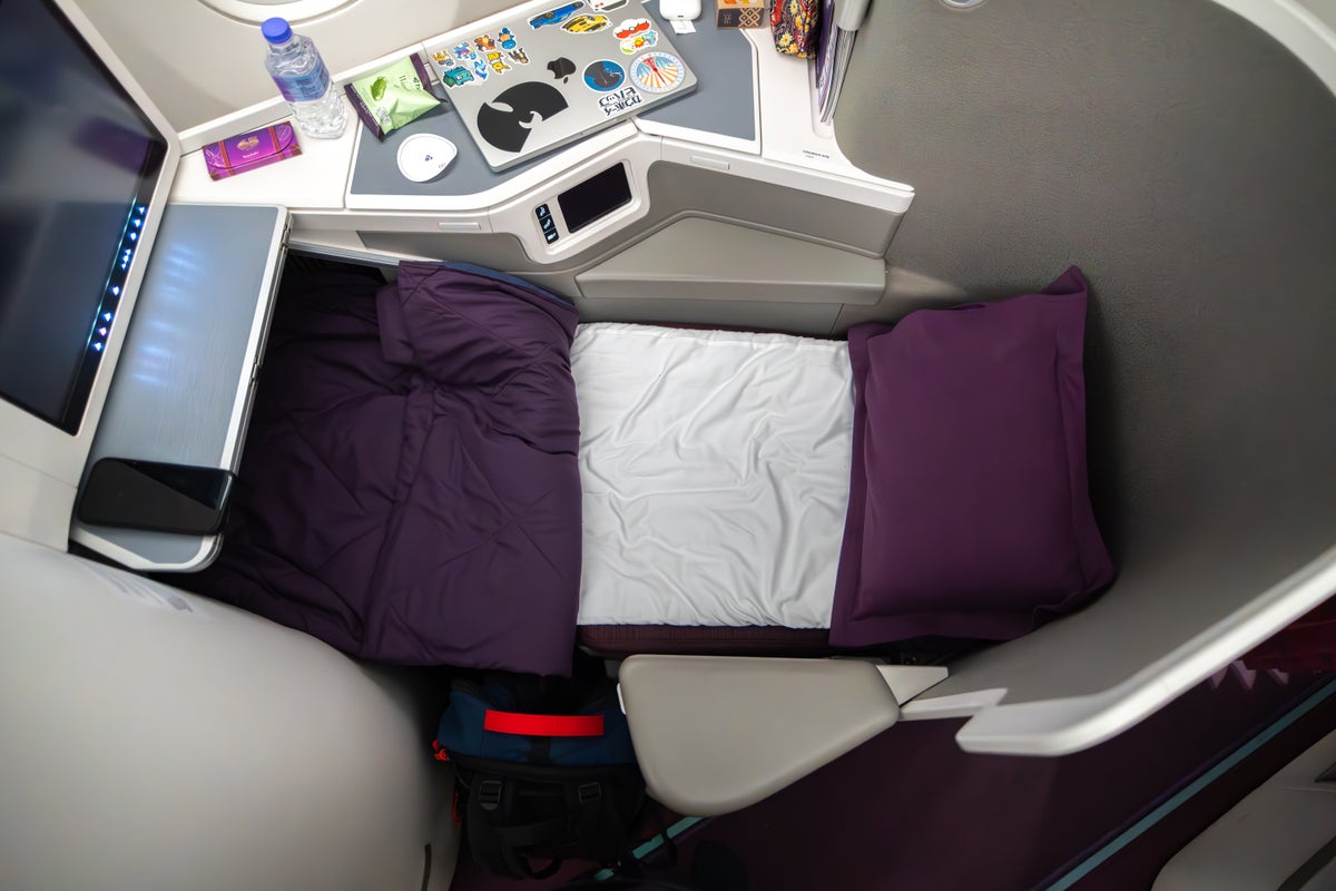 Thai Airways Royal Silk A350 bed