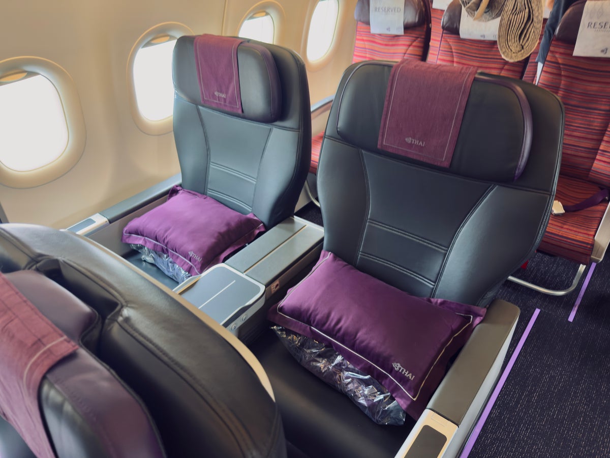 Thai Airways A320 business class 2 2 configuration