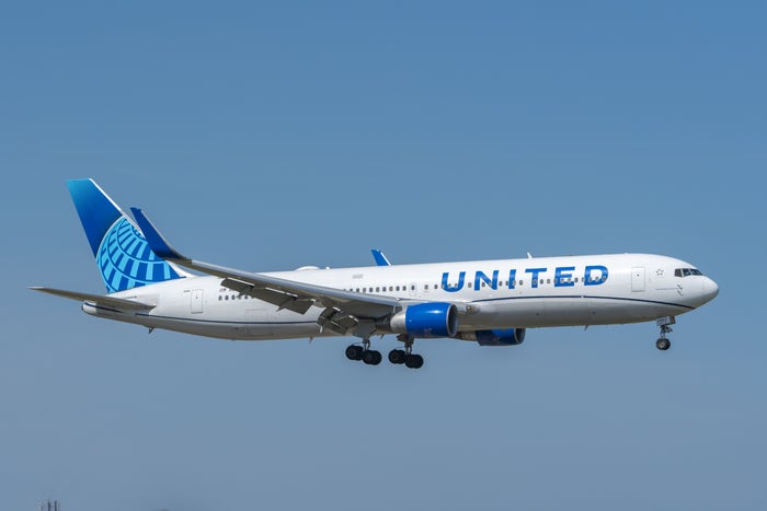 United Streamlines Baggage Recheck on Flights From Sydney to San Francisco
