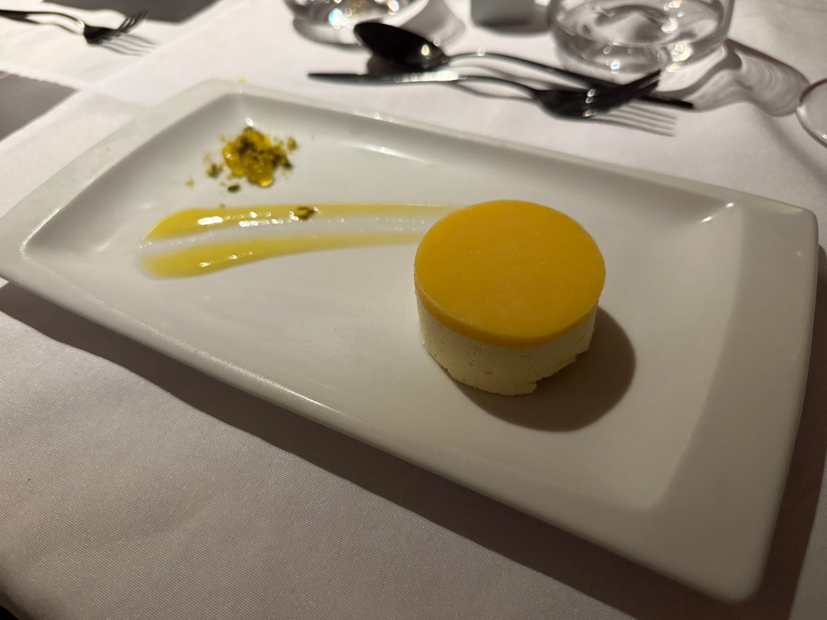 Viva V Samana Mango Mousse