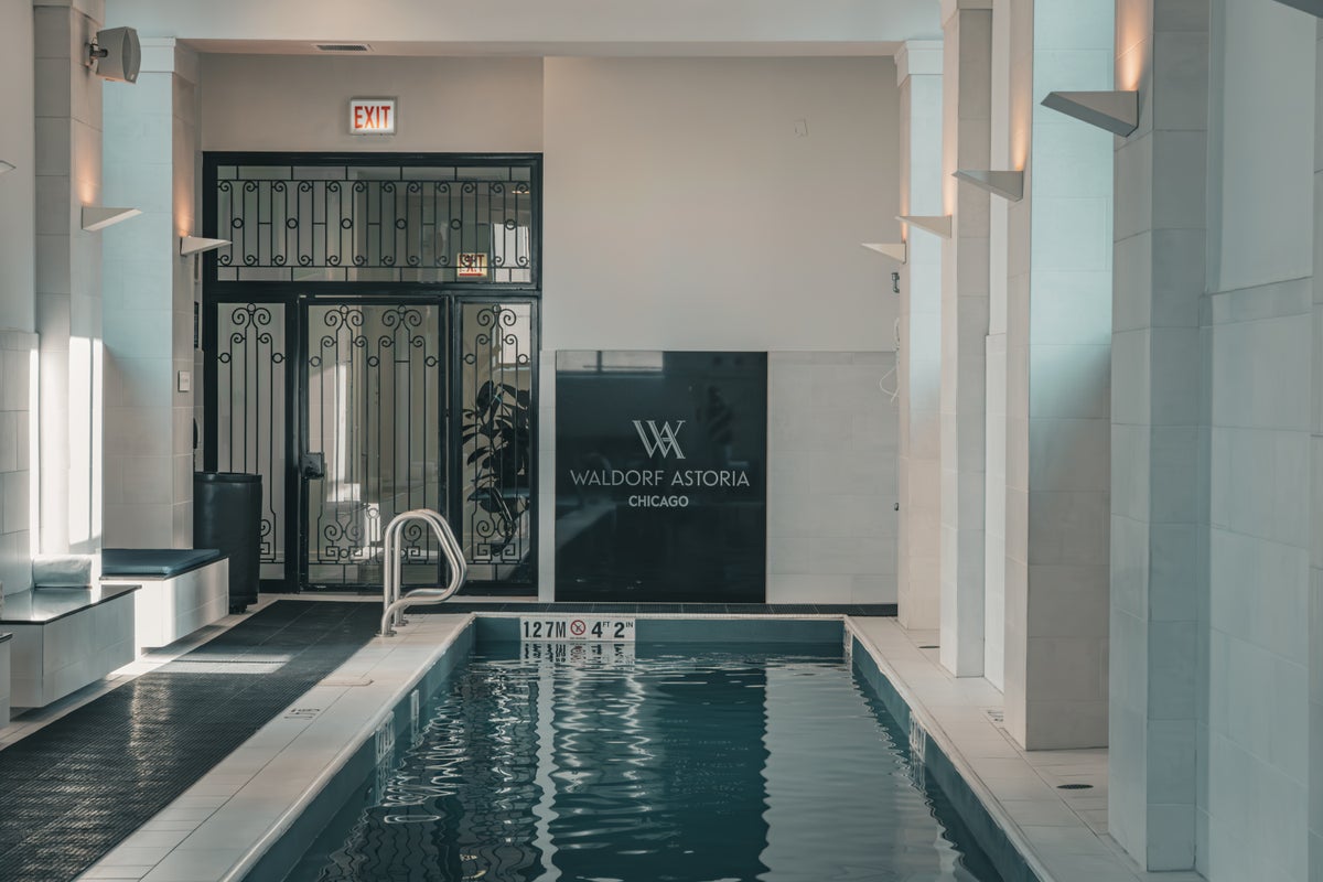A Luxury City Escape at the Waldorf Astoria Chicago: Here’s What You Need To Know