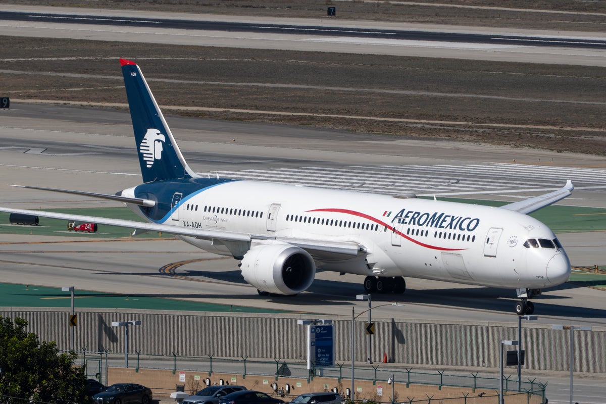 Aeromexico Dreamliner LAX