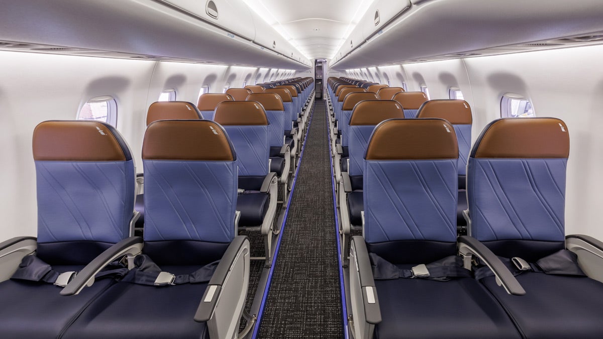 American Airlines Embraer 175 new Main Cabin Extra seats