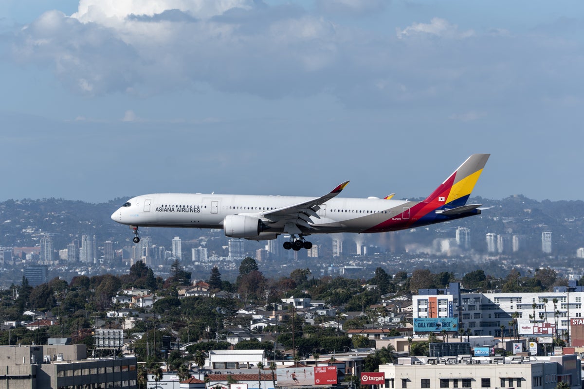 Asiana Airways A350 900 LAX landing Asiana Airways A350 900 LAX landing